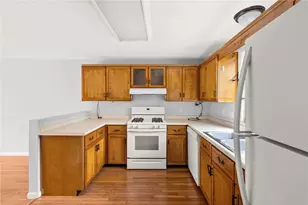479 Providence St, Warwick, RI 02886 - Photo 5