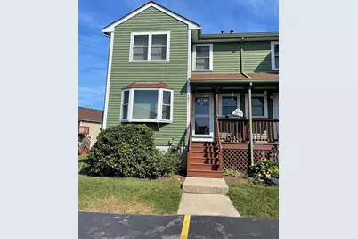 200 Heroux Blvd Boulevard #401, Cumberland, RI 02864 - Photo 1