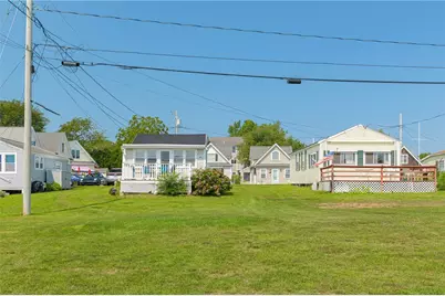 64 Burnside Avenue, Narragansett, RI 02882 - Photo 3