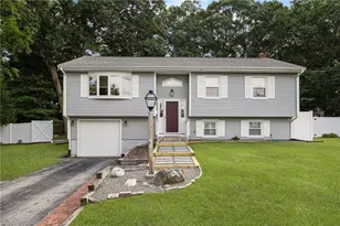 36 Georgia Ave, North Kingstown, RI 02852 - Photo 3
