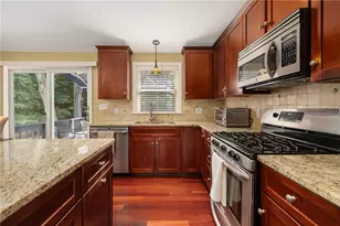 36 Georgia Ave, North Kingstown, RI 02852 - Photo 11
