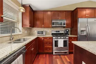 36 Georgia Ave, North Kingstown, RI 02852 - Photo 13