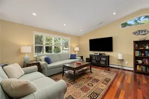36 Georgia Ave, North Kingstown, RI 02852 - Photo 5