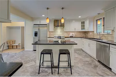 8 Lee Road, Barrington, RI 02806 - Photo 5