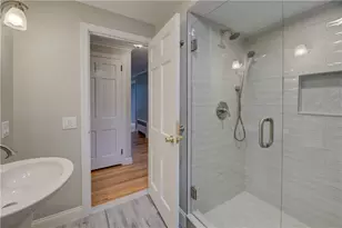 8 Lee Rd, Barrington, RI 02806 - Photo 13