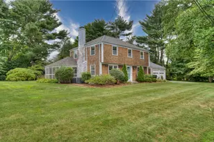 8 Lee Rd, Barrington, RI 02806 - Photo 3