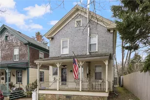 5 Conrad Ct, Newport, RI 02840 - Photo 1