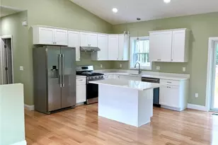 197 Maxson Hill Rd, Hopkinton, RI 02833 - Photo 5