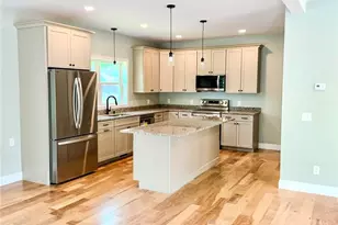 197 Maxson Hill Rd, Hopkinton, RI 02833 - Photo 3