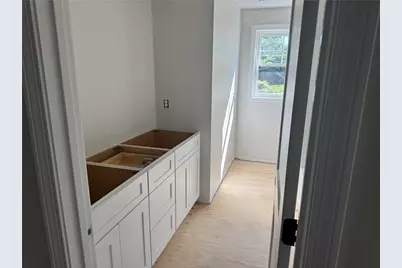 443 Seven Mile Road, Cranston, RI 02831 - Photo 13