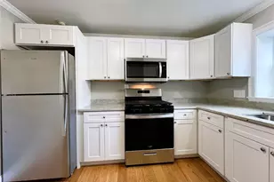 354 S Pier Rd, Narragansett, RI 02882 - Photo 5
