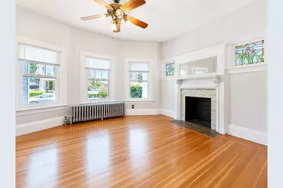 225 Hunts Avenue, Pawtucket, RI 02861 - Photo 5