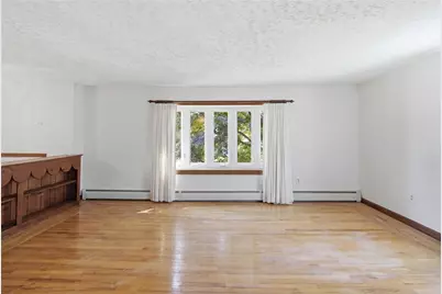 18 Continental Drive, Middletown, RI 02842 - Photo 5