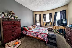 37 6th Ave, Woonsocket, RI 02895 - Photo 17