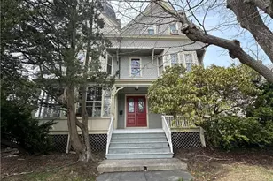 342 Broadway, Newport, RI 02840 - Photo 13
