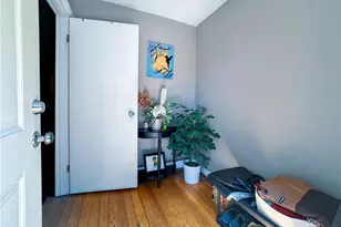 16 Jennison Rd, Warwick, RI 02889 - Photo 5