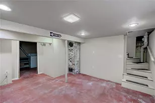 39 Wollaston St, Cranston, RI 02910 - Photo 25
