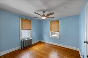 39 Wollaston St, Cranston, RI 02910 - Photo 15