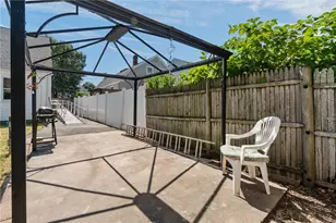 39 Wollaston St, Cranston, RI 02910 - Photo 37