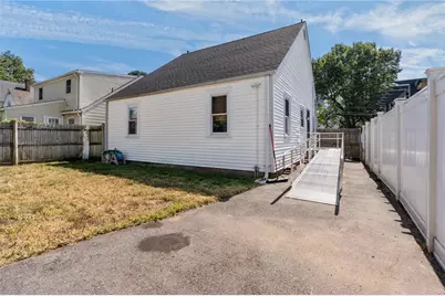 39 Wollaston Street, Cranston, RI 02910 - Photo 39