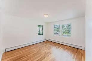 31 Ridgeway Ave, Providence, RI 02909 - Photo 13