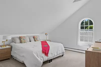 16 Sherman Street, Newport, RI 02840 - Photo 11