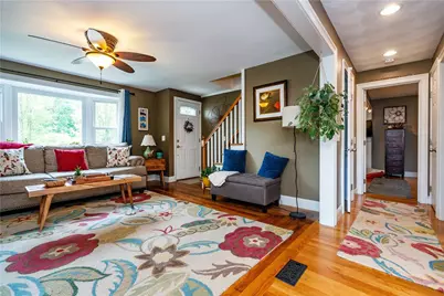 315 Crompton Road, East Greenwich, RI 02818 - Photo 9