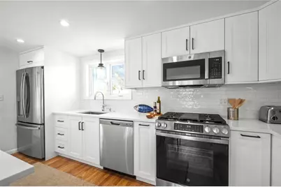 67 Montgomery Road, Swansea, MA 02777 - Photo 11