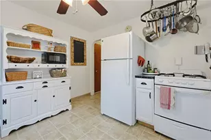 213 Unit St, Providence, RI 02909 - Photo 9