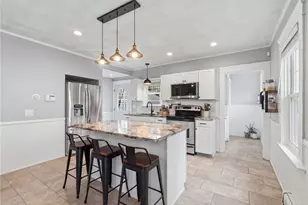 55 Friendly Rd, Cranston, RI 02910 - Photo 13