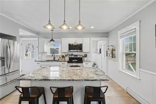 55 Friendly Rd, Cranston, RI 02910 - Photo 11