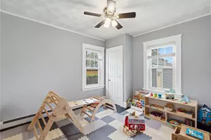 55 Friendly Rd, Cranston, RI 02910 - Photo 15