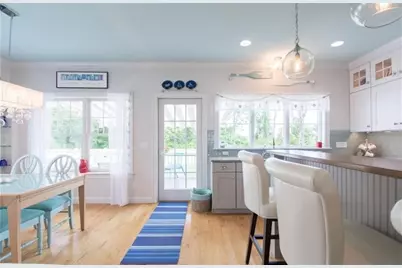 10 Julia Court, Middletown, RI 02842 - Photo 13