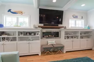10 Julia Ct, Middletown, RI 02842 - Photo 9
