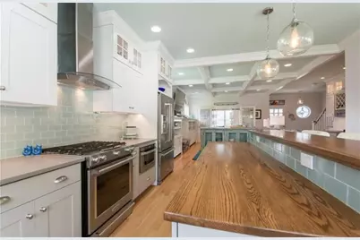 10 Julia Court, Middletown, RI 02842 - Photo 15