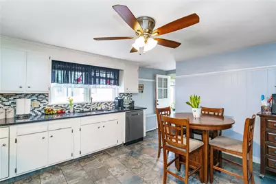 60 Allen Avenue, Cranston, RI 02910 - Photo 9