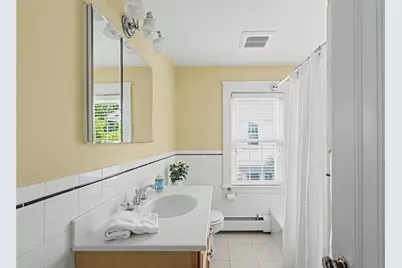 84 Glen Avenue, Cranston, RI 02905 - Photo 29