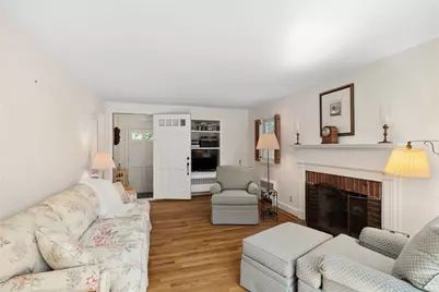 22 Noble Street, Narragansett, RI 02882 - Photo 11