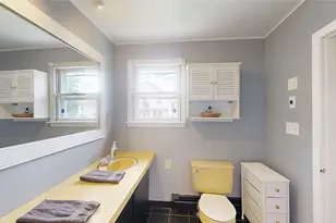 211 Toledo Ave, Pawtucket, RI 02860 - Photo 7