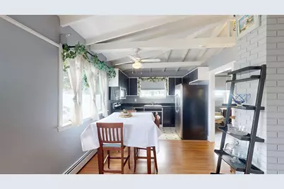 211 Toledo Avenue, Pawtucket, RI 02860 - Photo 5
