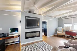 211 Toledo Ave, Pawtucket, RI 02860 - Photo 9