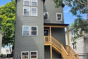32 Pumgansett St, Providence, RI 02908 - Photo 3