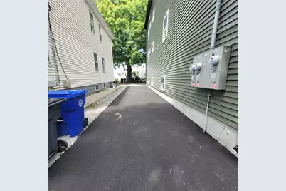 32 Pumgansett Street, Providence, RI 02908 - Photo 5