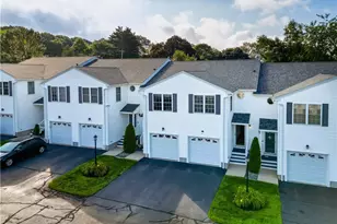 572 Smithfield Rd, North Providence, RI 02904 - Photo 5