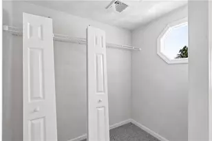 572 Smithfield Rd, North Providence, RI 02904 - Photo 21