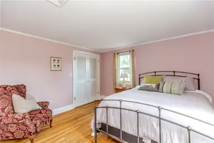 10 Circle Dr, Middletown, RI 02842 - Photo 35