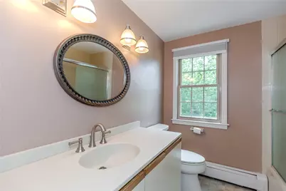 10 Circle Drive, Middletown, RI 02842 - Photo 29