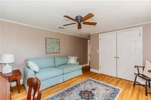 10 Circle Dr, Middletown, RI 02842 - Photo 23