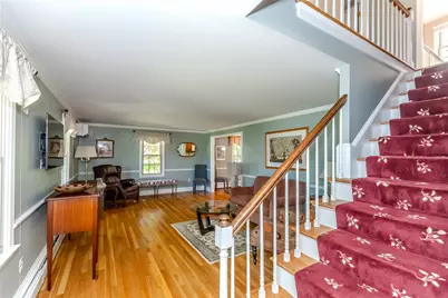 10 Circle Drive, Middletown, RI 02842 - Photo 3