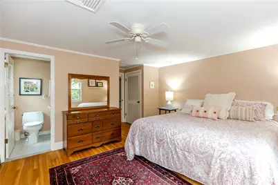 10 Circle Drive, Middletown, RI 02842 - Photo 33